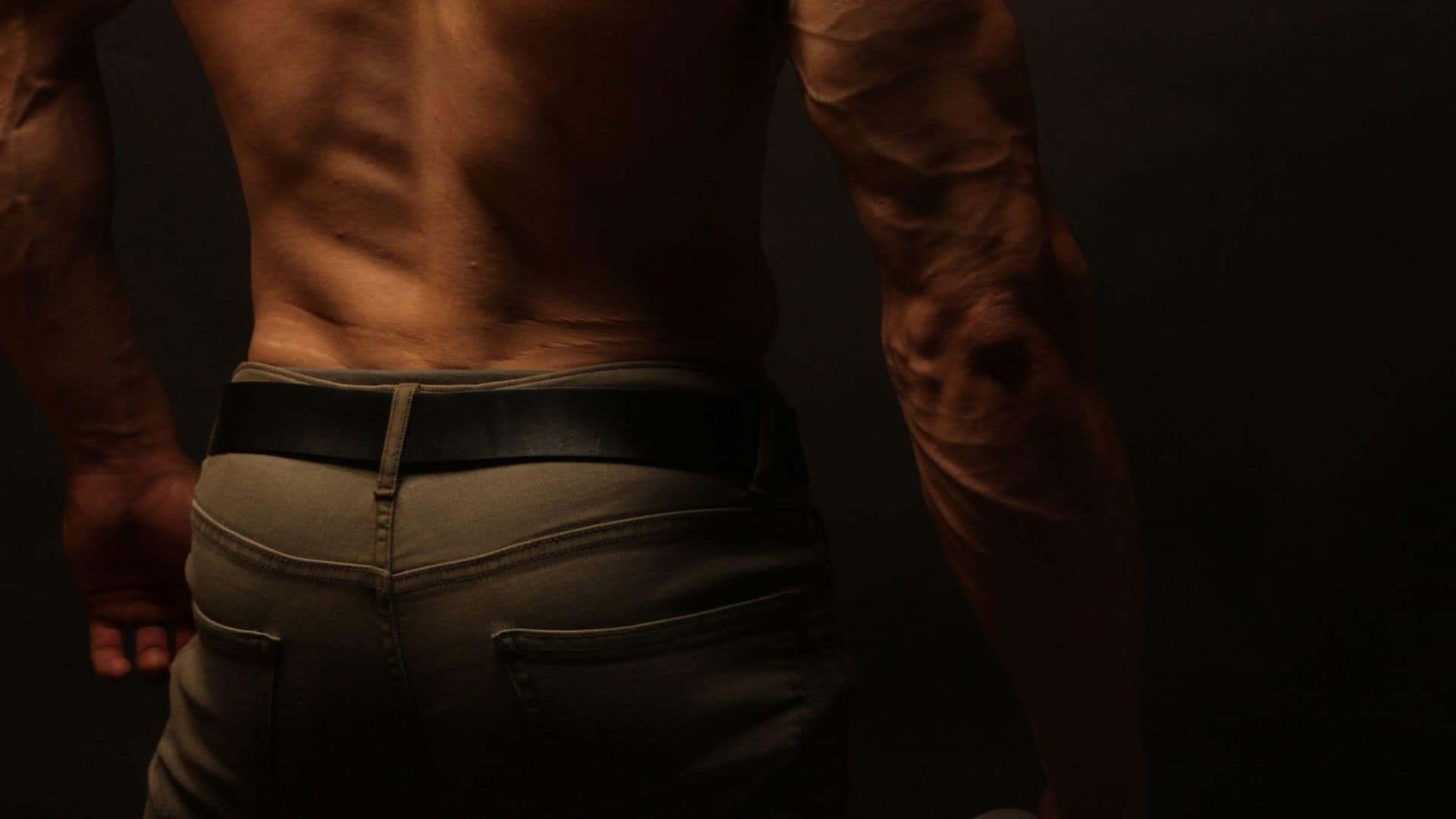 Why Do Squats Make Me Feel My Core Muscles Engaged Explained) In 2024